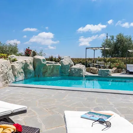 Villa La Madonnina 15&2 *